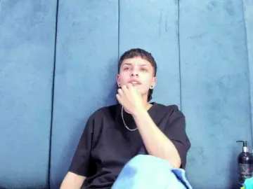 MeganThompson  live sex cam