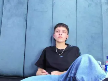 MeganThompson  live sex cam