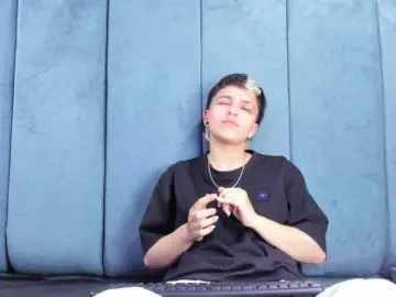 MeganThompson  live sex cam