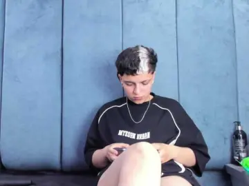 MeganThompson  live sex cam