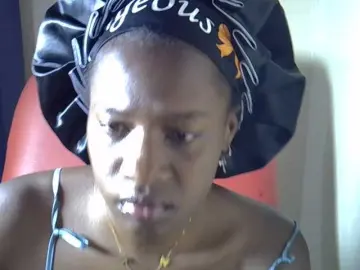 Nyangisexy1  live sex cam