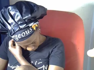 Nyangisexy1  live sex cam