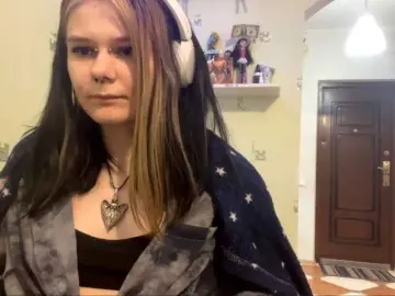 SIMONA-CHARON  live sex cam