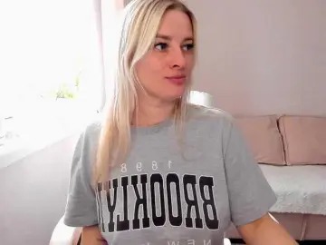 Sashanew77  live sex cam