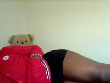 Sexxy-slim-honey  live sex cam