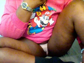 Sexxy-slim-honey  live sex cam