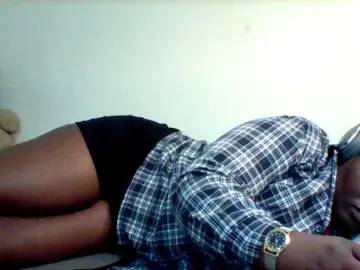 Sexxy-slim-honey  live sex cam