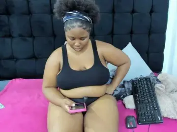 SexyMelanin19  live sex cam