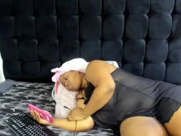 SexyMelanin19  live sex cam