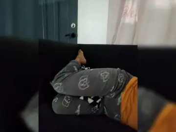 Candicelovee  live sex cam