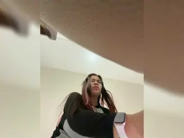 Candicelovee  live sex cam