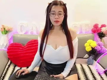 Candicelovee  live sex cam