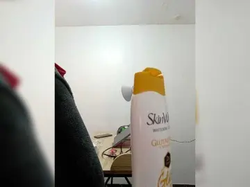 Candicelovee  live sex cam