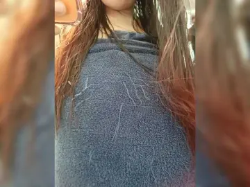 Candicelovee  live sex cam