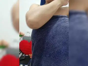 Candicelovee  live sex cam
