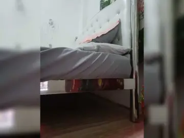 Candicelovee  live sex cam