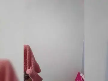 Candicelovee  live sex cam