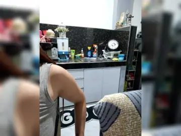 Candicelovee  live sex cam