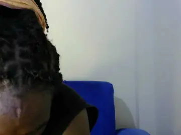 Queen280  live sex cam