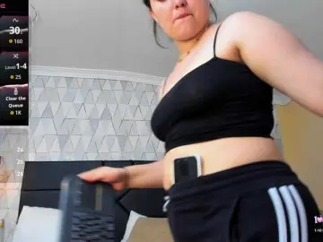 RousseWalker  live sex cam