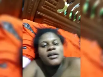 Slaytee  live sex cam