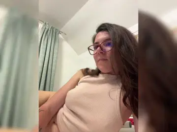 Christineswee  live sex cam