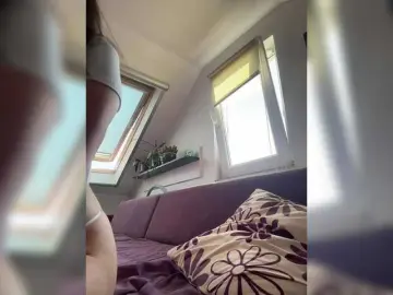 Christineswee  live sex cam