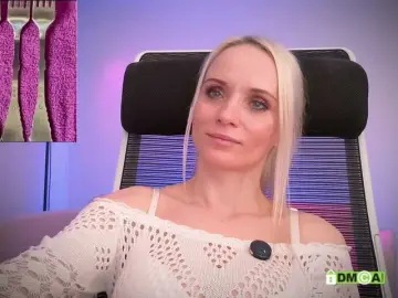 Purple-love  live sex cam