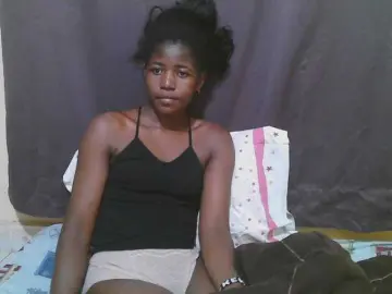 Sweet-tatiana  live sex cam