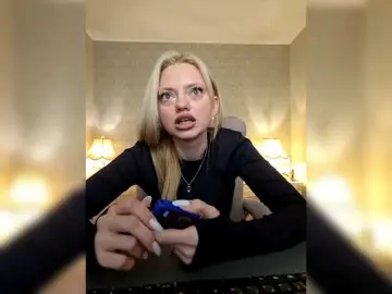 Gargonaa  live sex cam