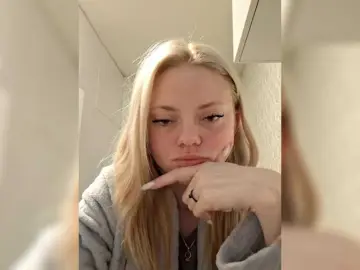 Gargonaa  live sex cam