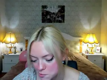 Gargonaa  live sex cam