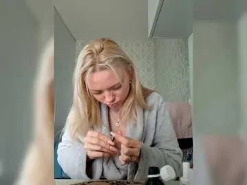 Gargonaa  live sex cam