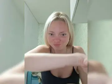 Gargonaa  live sex cam