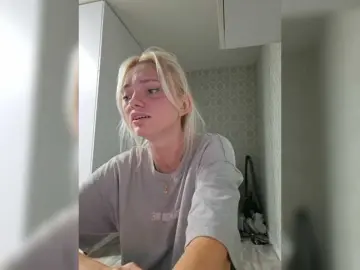 Gargonaa  live sex cam