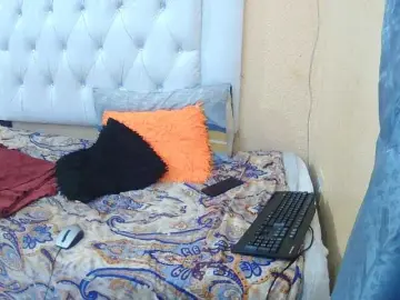 Henny02267  live sex cam