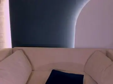 JuliaBanks  live sex cam