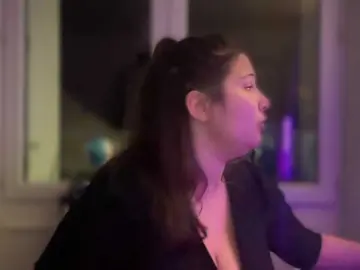 Minettesexy24  live sex cam