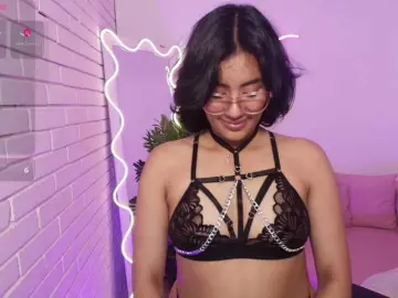 PEACHY-TAY  live sex cam