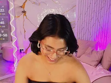 PEACHY-TAY  live sex cam