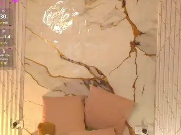 PEACHY-TAY  live sex cam