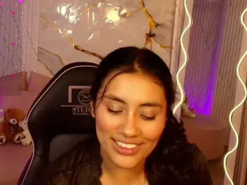 PEACHY-TAY  live sex cam