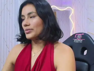 PEACHY-TAY  live sex cam