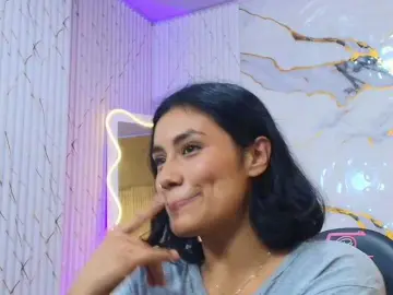 PEACHY-TAY  live sex cam