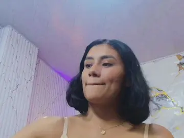 PEACHY-TAY  live sex cam
