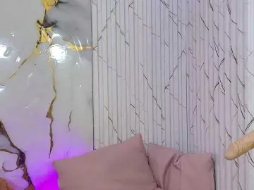 PEACHY-TAY  live sex cam