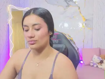 PEACHY-TAY  live sex cam
