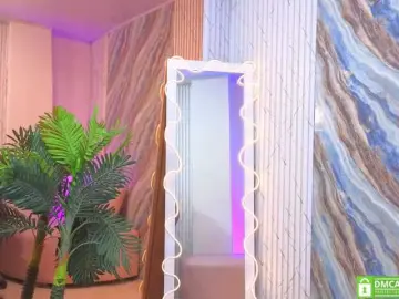 PEACHY-TAY  live sex cam