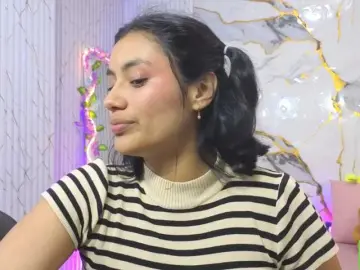 PEACHY-TAY  live sex cam