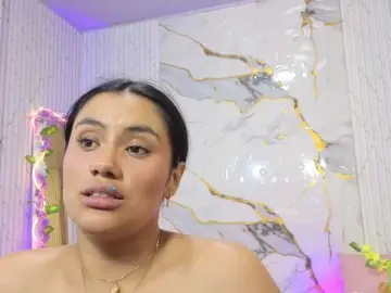 PEACHY-TAY  live sex cam